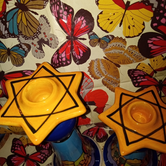 2 BEAUTIFUL NICOLE ENGBLOM CERAMIC SHABBAT CANDLE HOLDERS - Picture 11 of 13